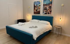 Nouvelle Vag - Apartment & Room
